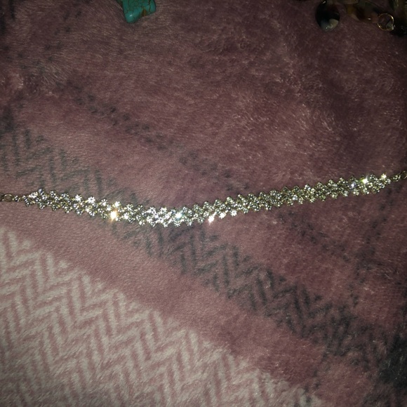 Jewelry Set - Picture 3 of 8